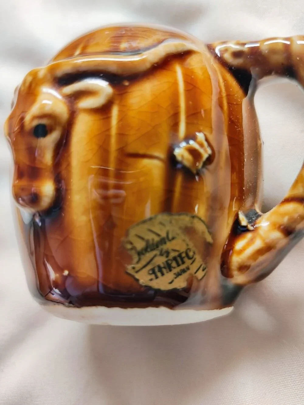 Vintage Texas Longhorn Ceramic Salt & Pepper Shakers Brown Glaze With Yellow Sta
